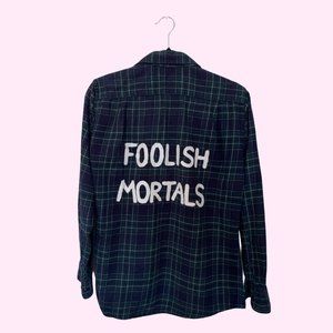 Uniqlo "Foolish Mortals" Plaid Flannel Button Down Shirt (Men's XS)
